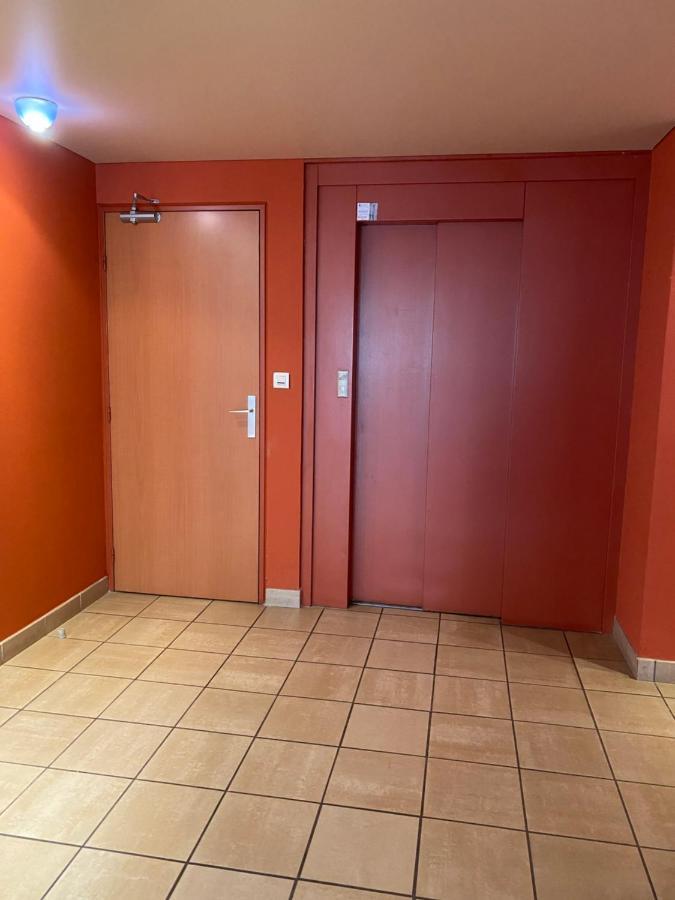 Parking Prive Gratuit, Balcon, 2 Chambres Clermont-Ferrand Buitenkant foto