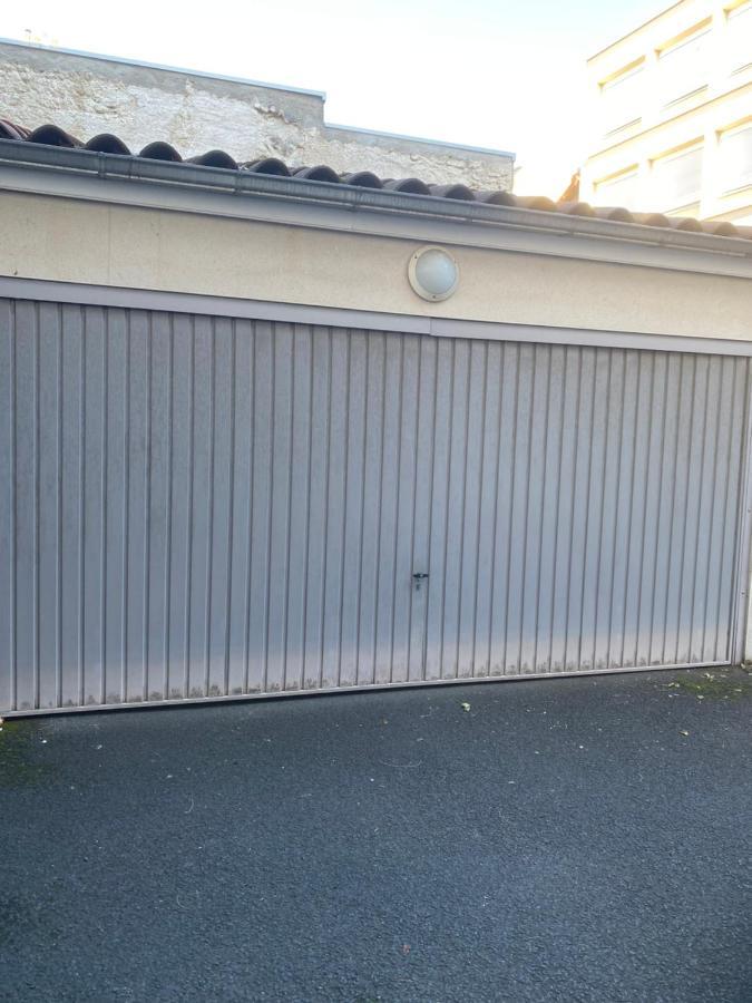Parking Prive Gratuit, Balcon, 2 Chambres Clermont-Ferrand Buitenkant foto