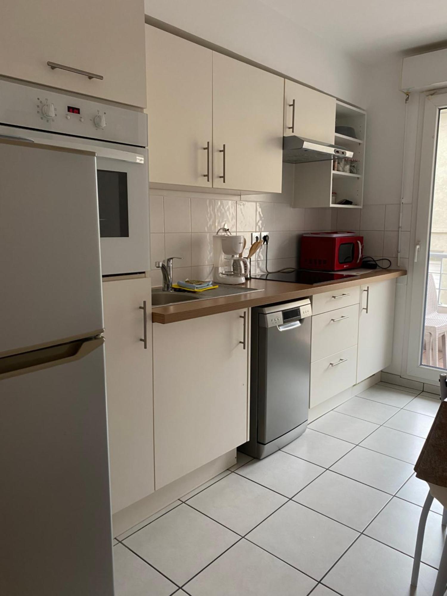 Parking Prive Gratuit, Balcon, 2 Chambres Clermont-Ferrand Buitenkant foto