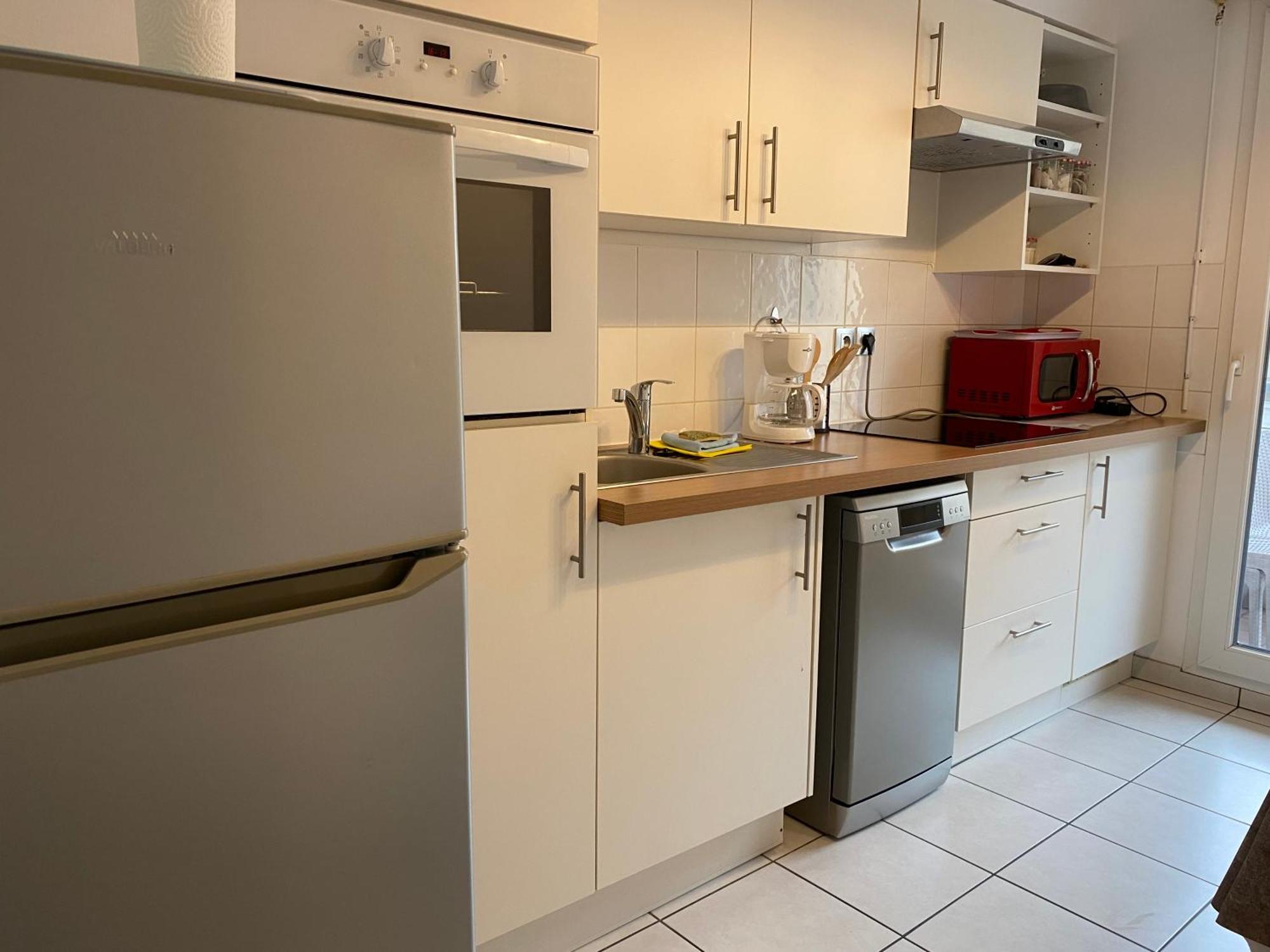 Parking Prive Gratuit, Balcon, 2 Chambres Clermont-Ferrand Buitenkant foto